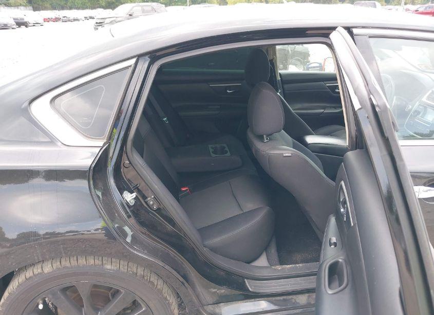 Photo 8 of 2017 Nissan Altima 2.5 SR (VIN 1N4AL3AP6HC483891)