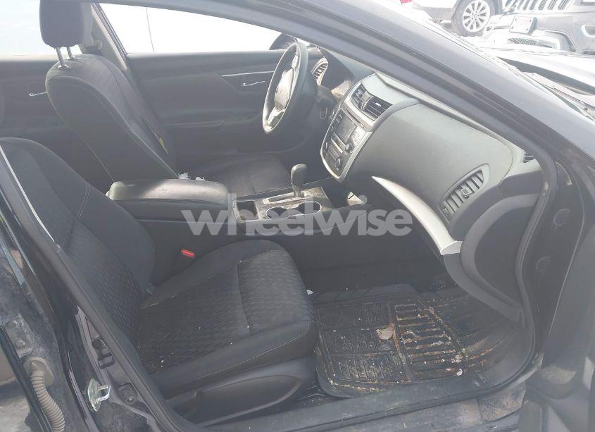 Photo 5 of 2017 Nissan Altima 2.5 S (VIN 1N4AL3AP6HC485933)