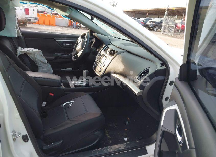 Photo 5 of 2017 Nissan Altima 2.5 S (VIN 1N4AL3AP6HC487553)