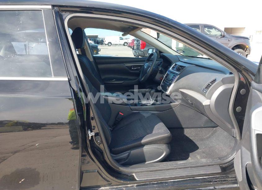 Photo 5 of 2017 Nissan Altima 2.5 S (VIN 1N4AL3AP6HC495667)