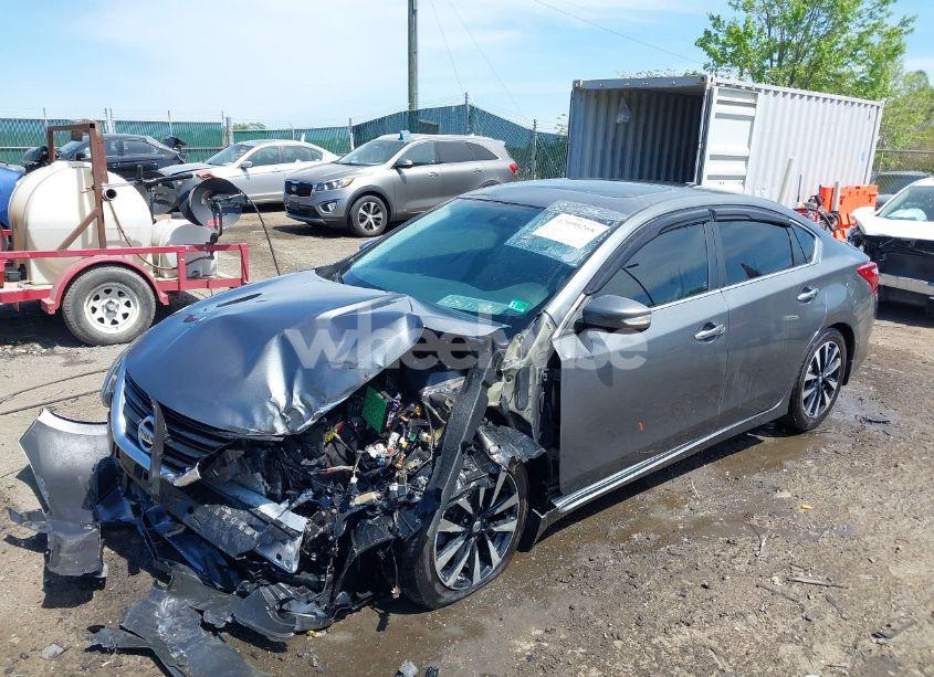 Photo 2 of 2017 Nissan Altima 2.5 SL (VIN 1N4AL3AP6HC498990)