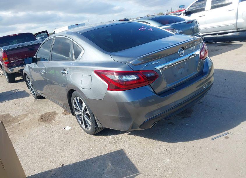 Photo 3 of 2017 Nissan Altima 2.5 SR (VIN 1N4AL3AP6HN308500)