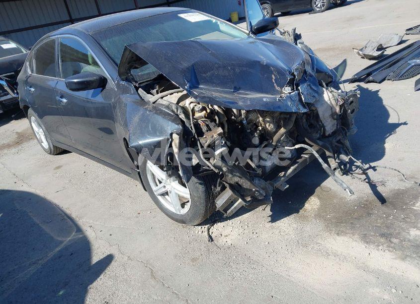 Photo 6 of 2017 Nissan Altima 2.5 S (VIN 1N4AL3AP6HN310893)