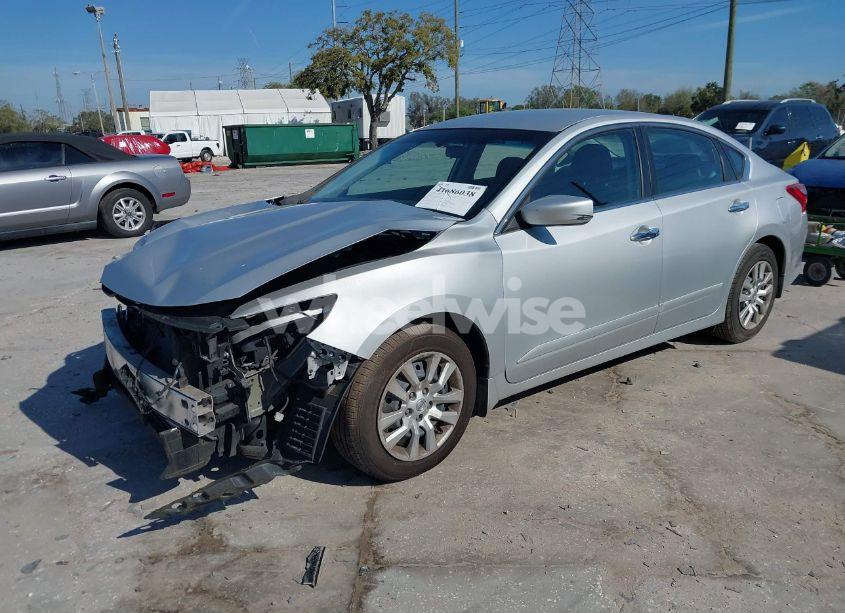 Photo 2 of 2017 Nissan Altima 2.5 S (VIN 1N4AL3AP6HN323918)