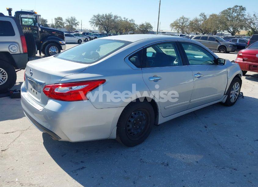 Photo 4 of 2017 Nissan Altima 2.5 S (VIN 1N4AL3AP6HN323918)