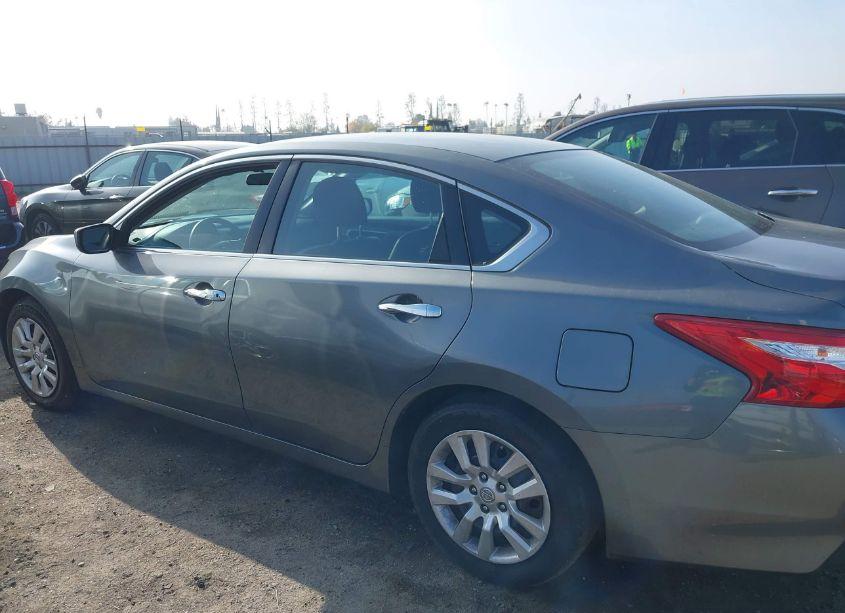 Photo 15 of 2017 Nissan Altima 2.5 S (VIN 1N4AL3AP6HN336572)