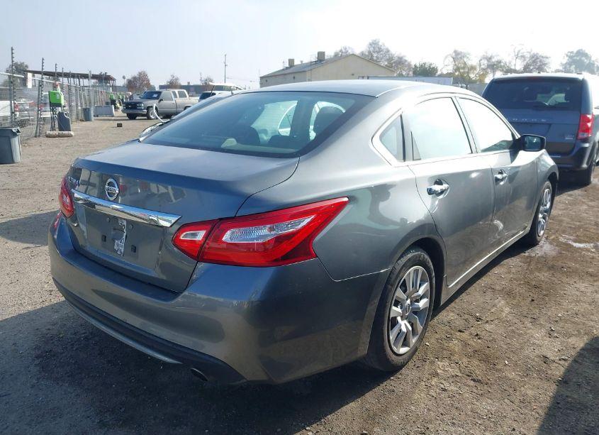 Photo 4 of 2017 Nissan Altima 2.5 S (VIN 1N4AL3AP6HN336572)