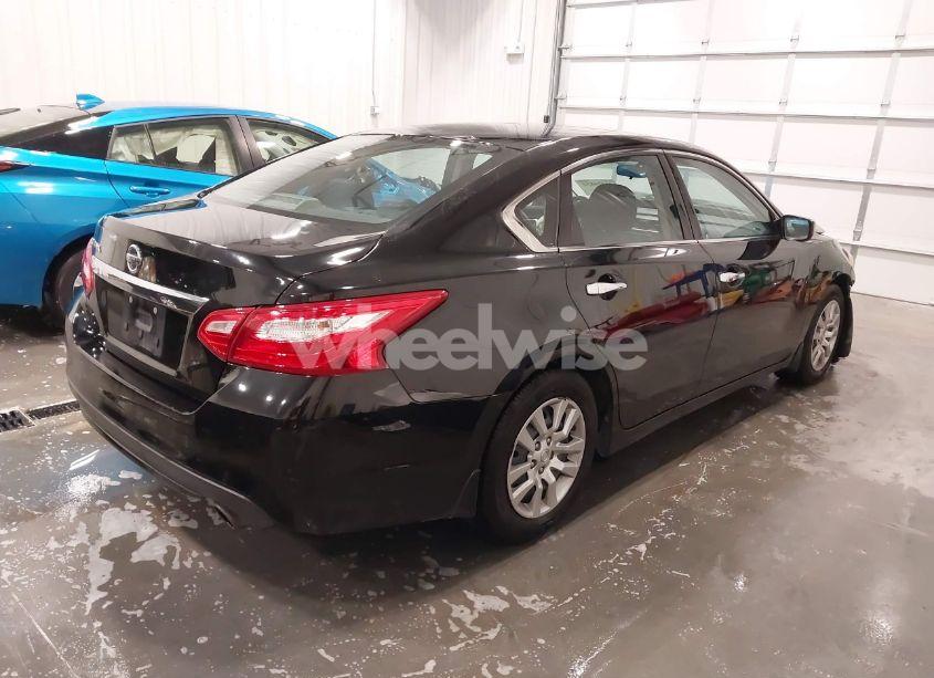 Photo 4 of 2017 Nissan Altima 2.5 S (VIN 1N4AL3AP6HN342968)