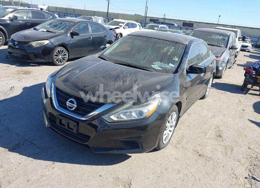 Photo 2 of 2017 Nissan Altima 2.5 S (VIN 1N4AL3AP6HN346180)