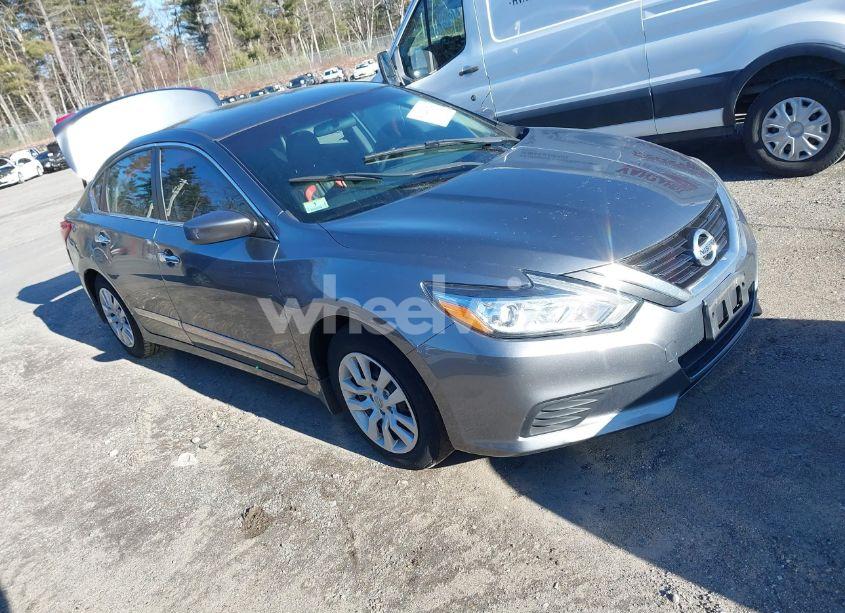 2017 Nissan Altima 2.5 S (VIN 1N4AL3AP6HN347376) main photo