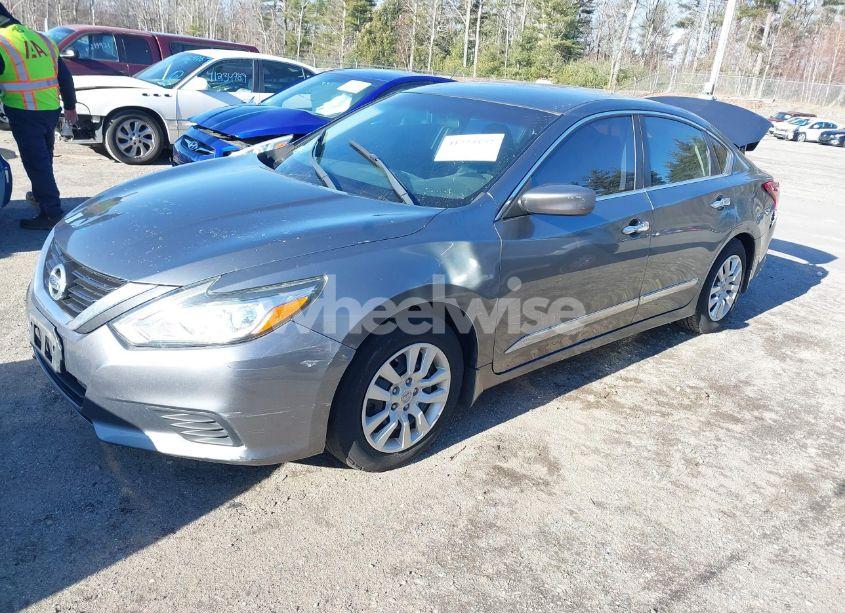 Photo 2 of 2017 Nissan Altima 2.5 S (VIN 1N4AL3AP6HN347376)