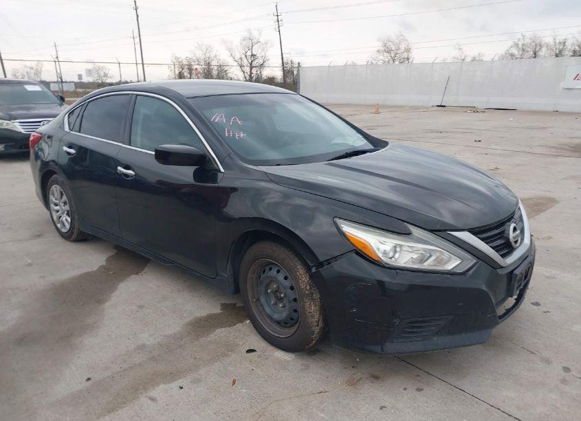 2017 Nissan Altima 2.5 S (VIN 1N4AL3AP6HN349600) main photo