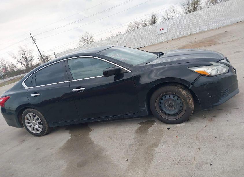 Photo 13 of 2017 Nissan Altima 2.5 S (VIN 1N4AL3AP6HN349600)