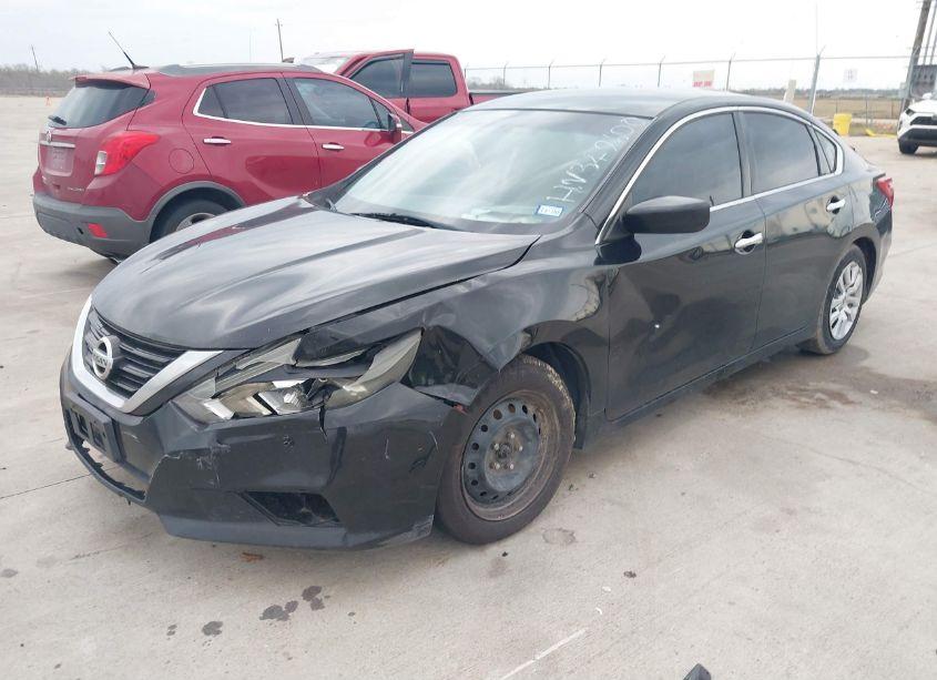 Photo 2 of 2017 Nissan Altima 2.5 S (VIN 1N4AL3AP6HN349600)