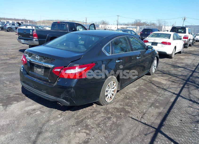 Photo 4 of 2017 Nissan Altima 2.5 S (VIN 1N4AL3AP6HN351315)