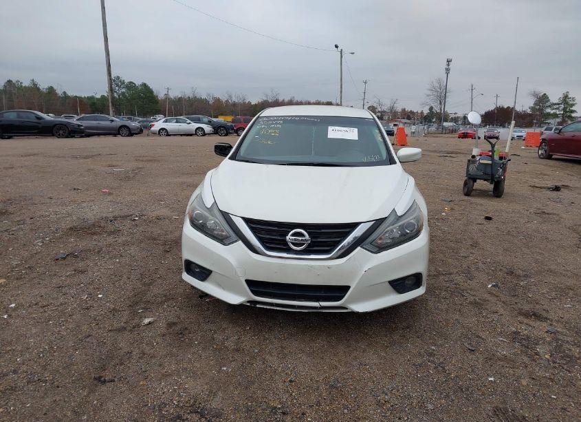 Photo 11 of 2017 Nissan Altima 2.5 SR (VIN 1N4AL3AP6HN352495)