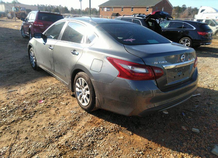 Photo 3 of 2018 Nissan Altima 2.5 S (VIN 1N4AL3AP6JC102711)