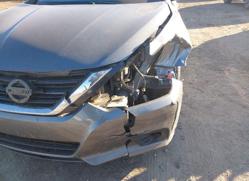 Photo 17 of 2018 Nissan Altima 2.5 SR (VIN 1N4AL3AP6JC108699)