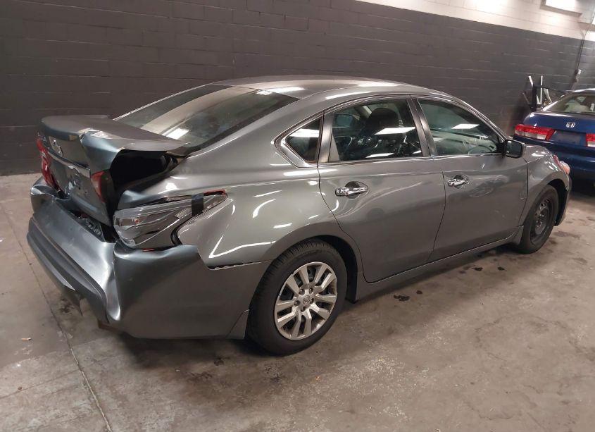 Photo 4 of 2018 Nissan Altima 2.5 S (VIN 1N4AL3AP6JC109514)