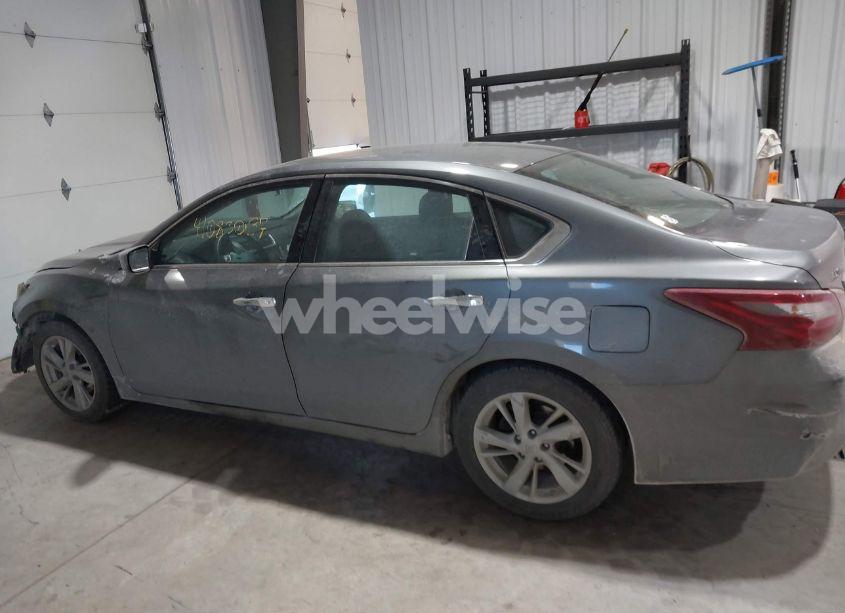 Photo 15 of 2018 Nissan Altima 2.5 S (VIN 1N4AL3AP6JC117306)