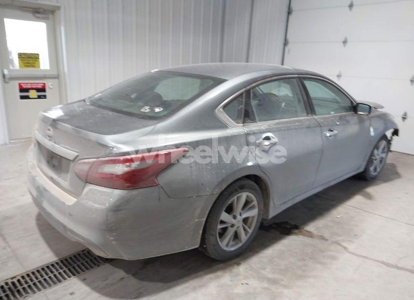 Photo 4 of 2018 Nissan Altima 2.5 S (VIN 1N4AL3AP6JC117306)