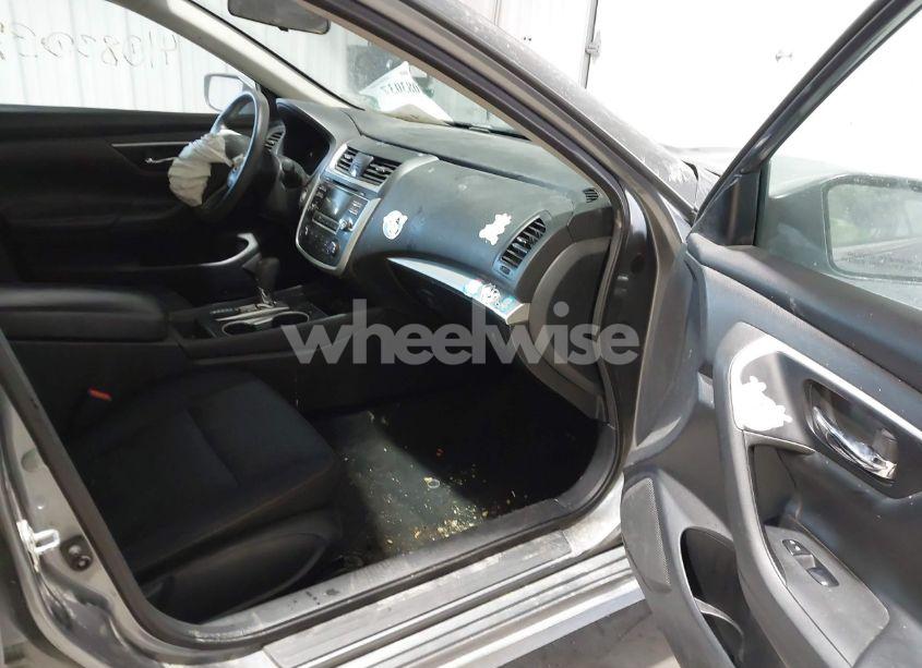 Photo 5 of 2018 Nissan Altima 2.5 S (VIN 1N4AL3AP6JC117306)