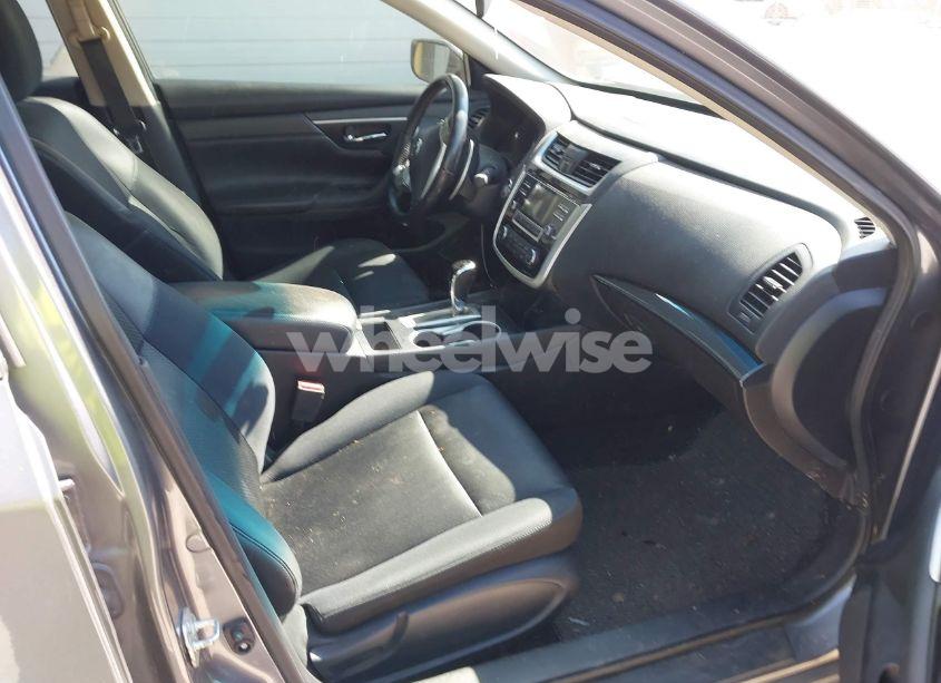 Photo 5 of 2018 Nissan Altima 2.5 SR (VIN 1N4AL3AP6JC118424)