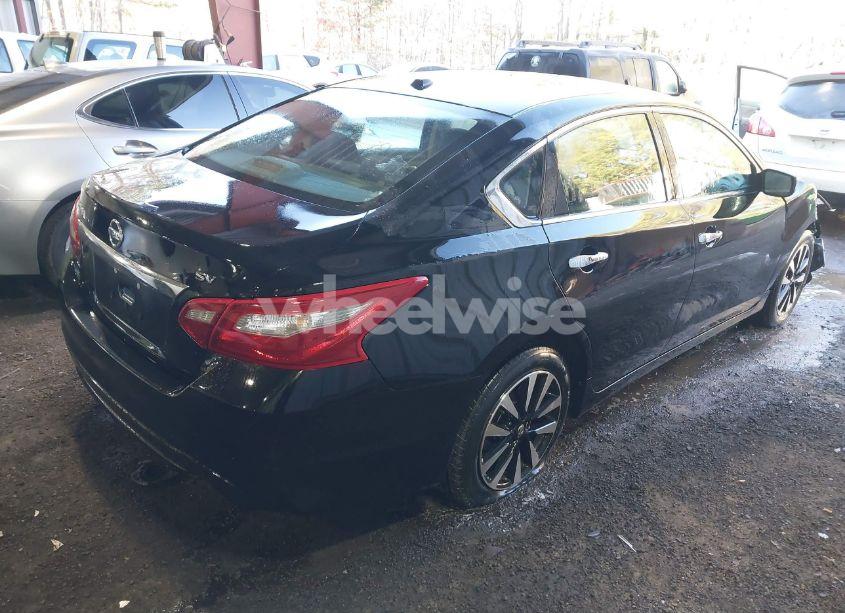 Photo 4 of 2018 Nissan Altima 2.5 SV (VIN 1N4AL3AP6JC125745)