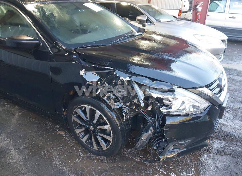 Photo 6 of 2018 Nissan Altima 2.5 SV (VIN 1N4AL3AP6JC125745)