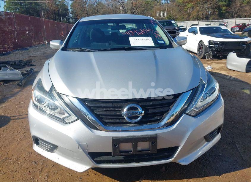 Photo 13 of 2018 Nissan Altima 2.5 S (VIN 1N4AL3AP6JC130282)