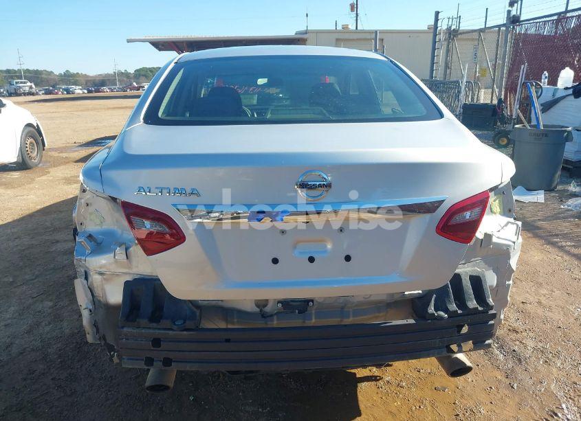 Photo 6 of 2018 Nissan Altima 2.5 S (VIN 1N4AL3AP6JC130282)