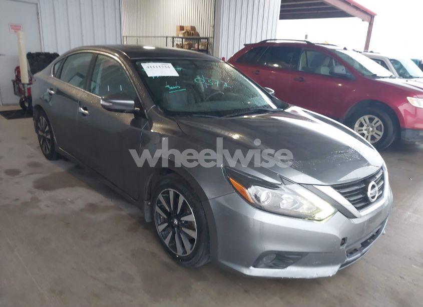 2018 Nissan Altima 2.5 SL (VIN 1N4AL3AP6JC142058) main photo