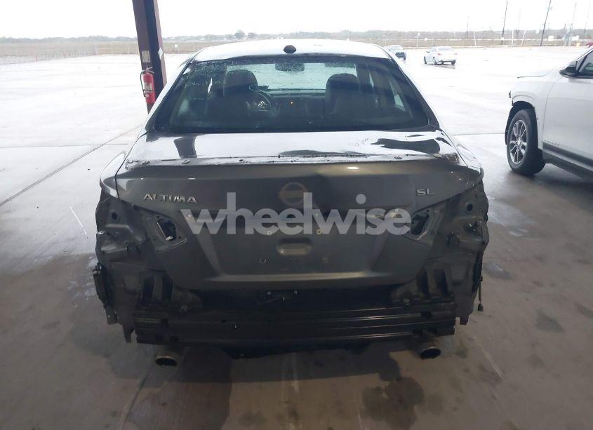 Photo 16 of 2018 Nissan Altima 2.5 SL (VIN 1N4AL3AP6JC142058)