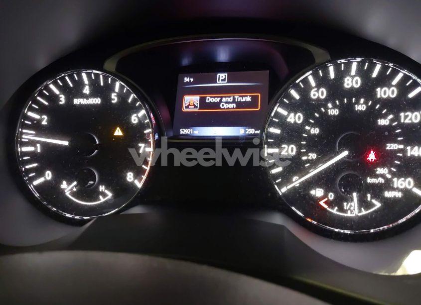 Photo 7 of 2018 Nissan Altima 2.5 SR (VIN 1N4AL3AP6JC142853)