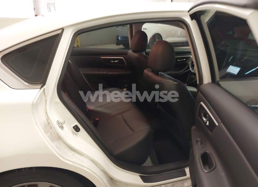 Photo 8 of 2018 Nissan Altima 2.5 SR (VIN 1N4AL3AP6JC142853)