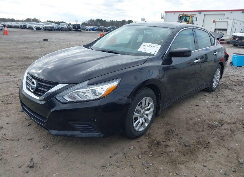 Photo 2 of 2018 Nissan Altima 2.5 S (VIN 1N4AL3AP6JC143808)