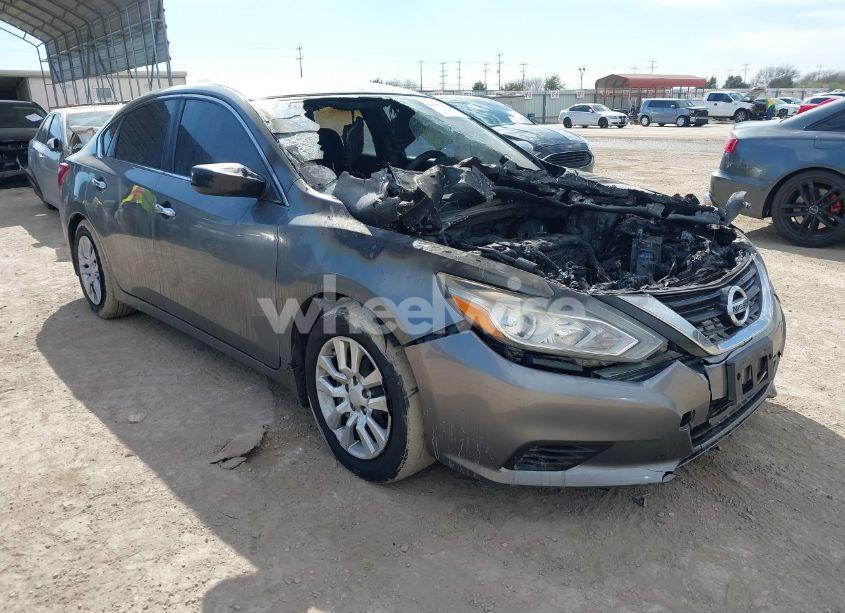 2018 Nissan Altima 2.5 S (VIN 1N4AL3AP6JC144022) main photo