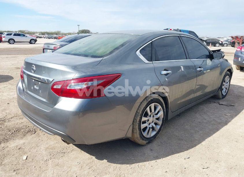 Photo 4 of 2018 Nissan Altima 2.5 S (VIN 1N4AL3AP6JC144022)