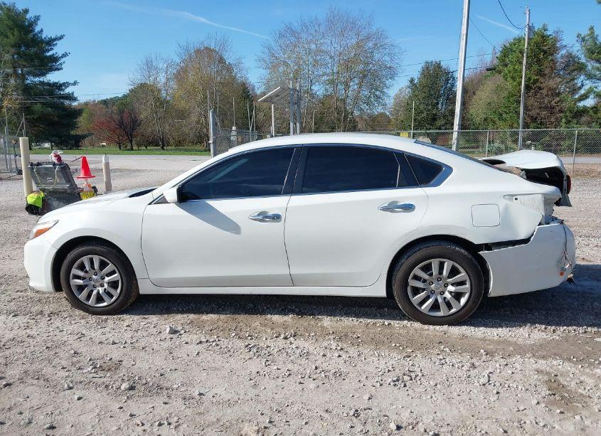 Photo 14 of 2018 Nissan Altima 2.5 S (VIN 1N4AL3AP6JC151827)