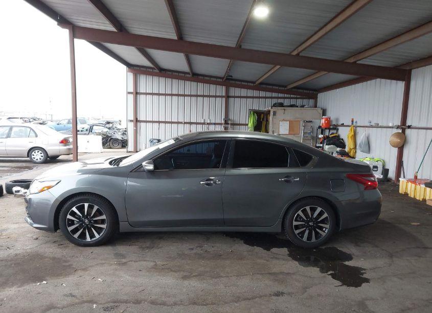 Photo 14 of 2018 Nissan Altima 2.5 SV (VIN 1N4AL3AP6JC152508)