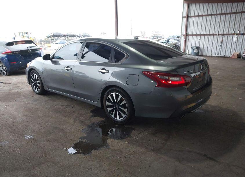 Photo 3 of 2018 Nissan Altima 2.5 SV (VIN 1N4AL3AP6JC152508)