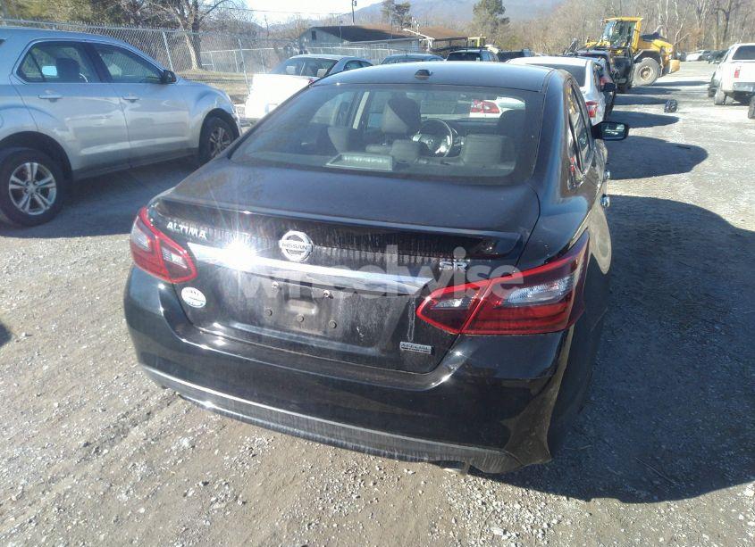 Photo 16 of 2018 Nissan Altima 2.5 SR (VIN 1N4AL3AP6JC152766)