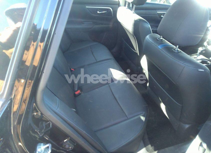 Photo 8 of 2018 Nissan Altima 2.5 SR (VIN 1N4AL3AP6JC152766)