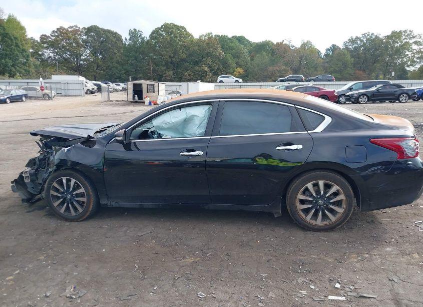 Photo 14 of 2018 Nissan Altima 2.5 SL (VIN 1N4AL3AP6JC162746)