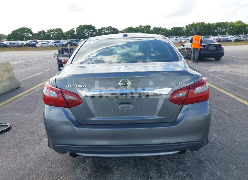 Photo 16 of 2018 Nissan Altima 2.5 SL (VIN 1N4AL3AP6JC167865)
