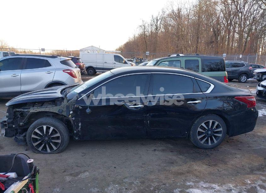 Photo 15 of 2018 Nissan Altima 2.5 SV (VIN 1N4AL3AP6JC168174)