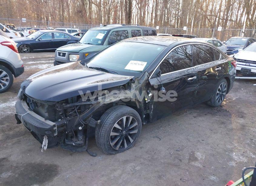 Photo 2 of 2018 Nissan Altima 2.5 SV (VIN 1N4AL3AP6JC168174)
