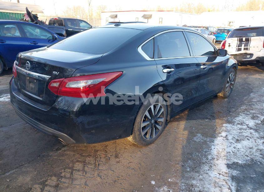 Photo 4 of 2018 Nissan Altima 2.5 SV (VIN 1N4AL3AP6JC168174)