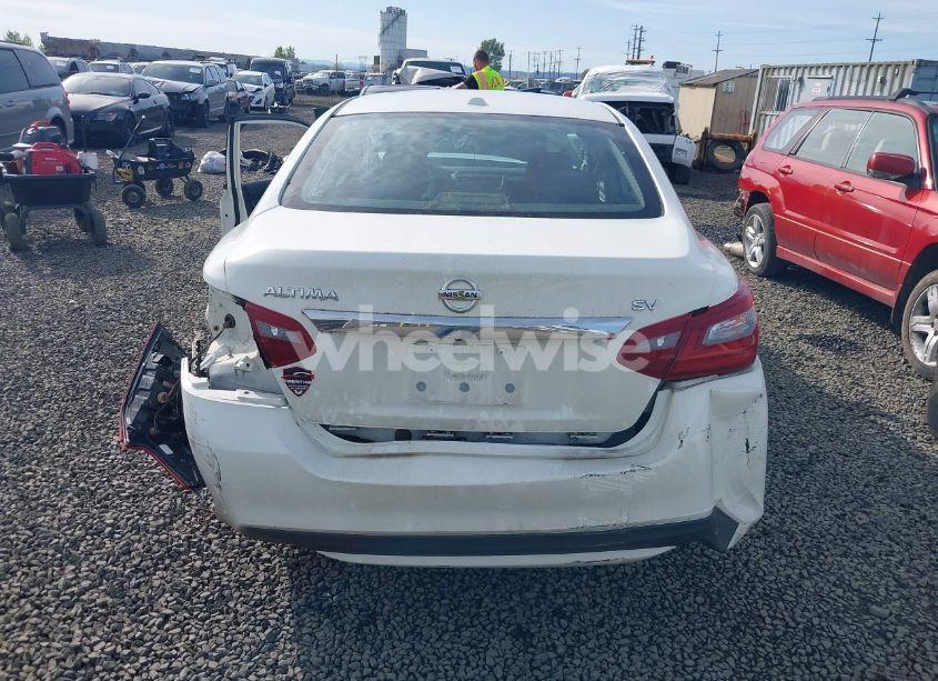 Photo 16 of 2018 Nissan Altima 2.5 SV (VIN 1N4AL3AP6JC173276)
