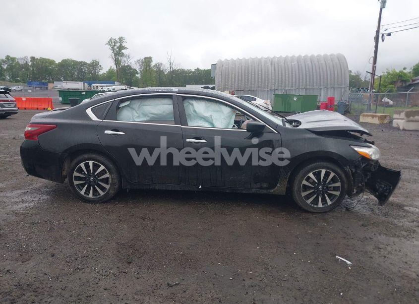Photo 14 of 2018 Nissan Altima 2.5 SV (VIN 1N4AL3AP6JC178185)